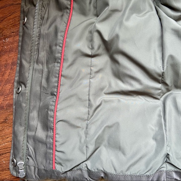 Abercrombie & Fitch Puffy Down Vest - Size Small - Picture 10 of 11